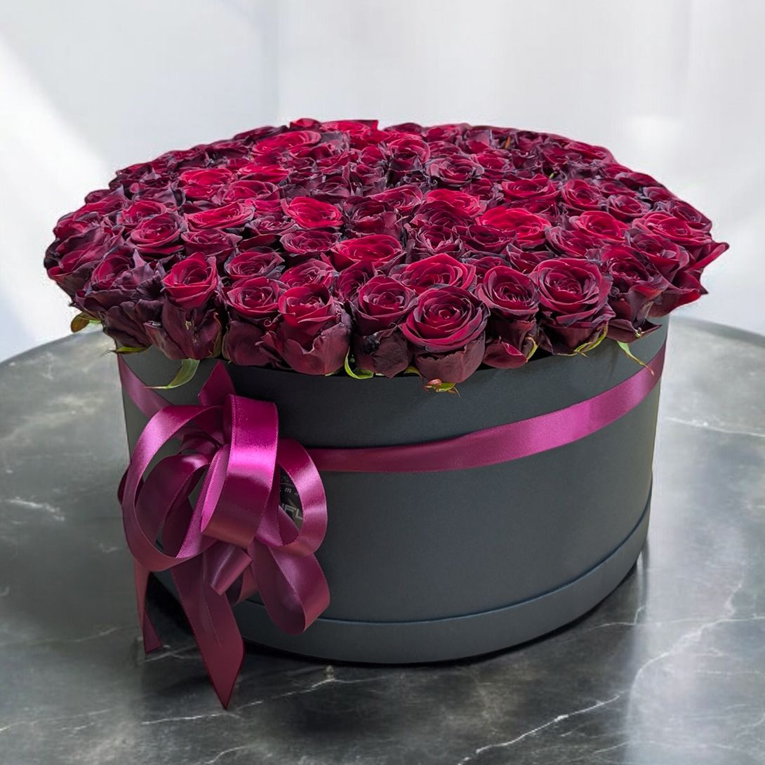 oasis, round box XXL 30x50cm, rose (101 pcs.), packaging, ribbon